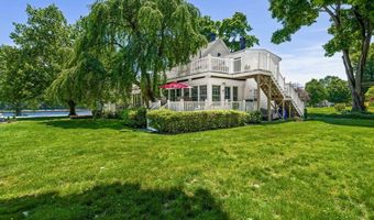 376 Main St 4, Amesbury, MA 01913