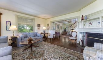 28 Newport St, Jamestown, RI 02835