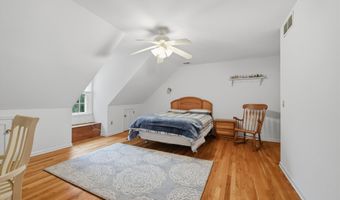2 Banquo Brae Rd, Brookfield, CT 06804