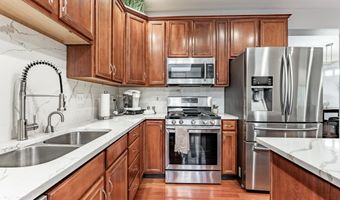 43738 CLEMENS Ter, Ashburn, VA 20147