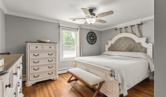 33 Fairhaven Rd, Cumberland, RI 02864