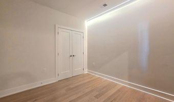 737 SWANN Ave 308, Alexandria, VA 22301