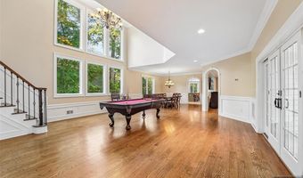 35 Franklin Tpke, Allendale, NJ 07401