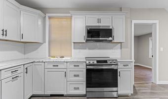 914 Chamberlain Hwy, Berlin, CT 06037