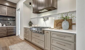 9401 Far Hills Ct, Arcadia, OK 73007