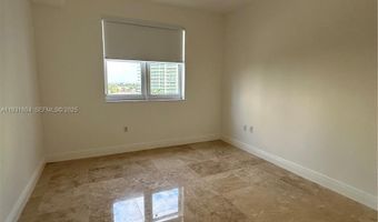 19900 E Country Club Dr 812, Aventura, FL 33180