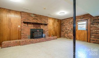 51 Bell Rd, Asheville, NC 28805
