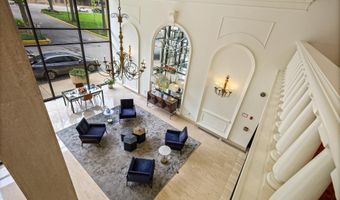 1300 ARMY NAVY Dr 816, Arlington, VA 22202
