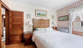 25 University Ter, Burlington, VT 05401