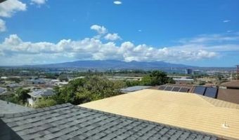 1170 Wanaka St A, Honolulu, HI 96818
