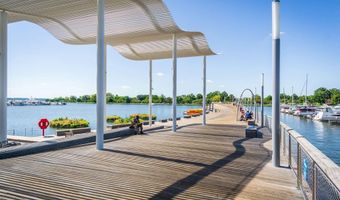 650 WHARF St SW Z-01, Washington, DC 20024