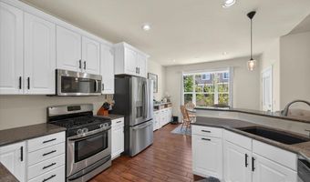 1231 MIRACLE Pkwy, Cheyenne, WY 82009