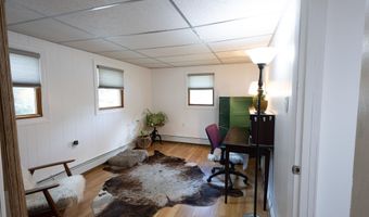 116 Pond St, Newton, NH 03858