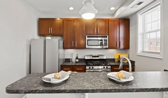410 15TH St NE 22, Washington, DC 20002