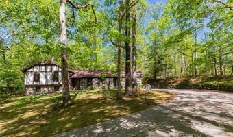 6 Woodmere Dr, Arden, NC 28704
