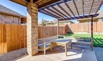 225 Palmerston Dr, Aledo, TX 76008