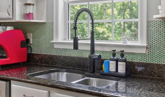 95 MAGNOLIA Ct, Barboursville, VA 22923