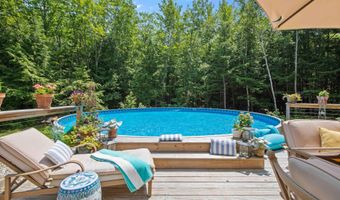 49 Hadlock Rd, Falmouth, ME 04105