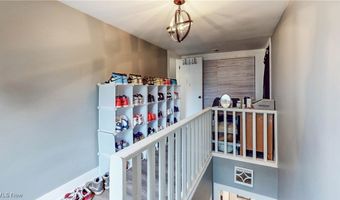 6615 Waterloo Rd, Atwater, OH 44201