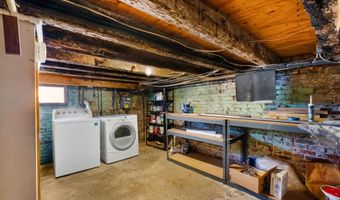 909 S STREEPER St, Baltimore, MD 21224