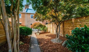 117 PRINCESS St, Alexandria, VA 22314