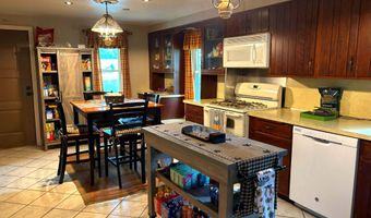 290 WOODS Rd, Abbottstown, PA 17301