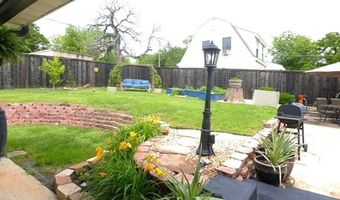 722 E 18th St, Ada, OK 74820