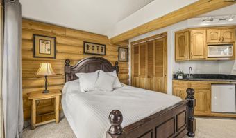 244 BLACK MOUNTAIN Ln, Alpine, WY 83128