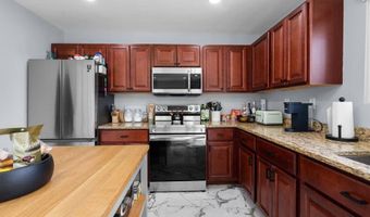 15811 Perkins Ln, Bowie, MD 20716