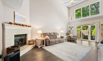 133 Ambleside Way, Amherst, OH 44001