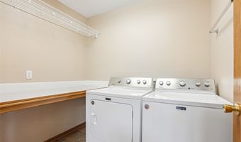 1046 8th St SE, Altoona, IA 50009