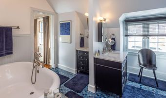 18 Bayside Dr, Belfast, ME 04915