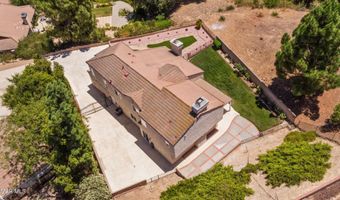 27540 Freetown Ln, Agoura Hills, CA 91301