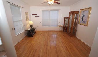 20 Turtle Crk 20, Barnegat, NJ 08005
