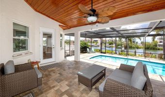 1116 KINGFISH Pl, Apollo Beach, FL 33572