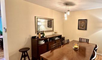 489 Wolcott St APT 25, Bristol, CT 06010