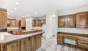 372 Woodhaven Dr, Athens, GA 30606