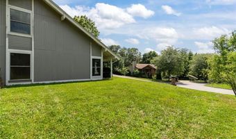 404 Applestone Dr, Ballwin, MO 63021