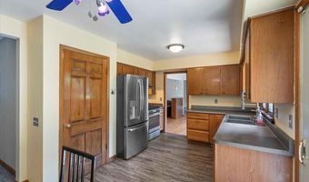 6337 Piping Rock Rd, Madison, WI 53711