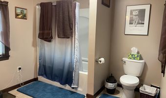 1065 Burns Ave, Altoona, PA 16601