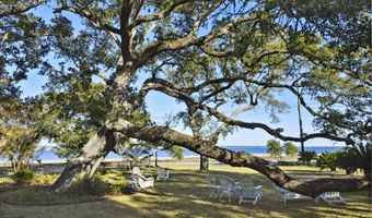 600 N Beach Blvd, Bay St. Louis, MS 39520