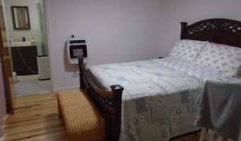 387 N Shore Dr, Albrightsville, PA 18210