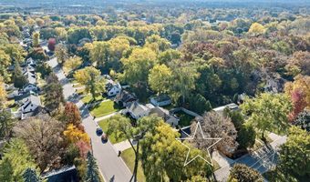 302 E MISSION Rd, Allouez, WI 54301