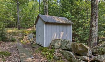 156 Big Barndoor Is, Alton, NH 03810