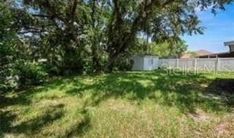 105 Margaret St, Auburndale, FL 33823