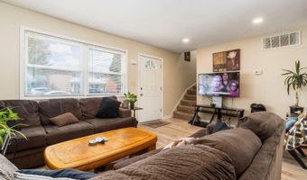 4 Oak Rd, Columbus, OH 43217