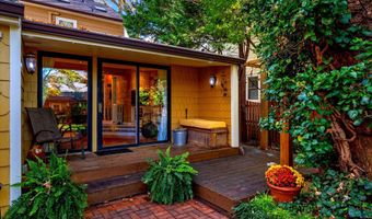 120 CHESAPEAKE Ave, Annapolis, MD 21403