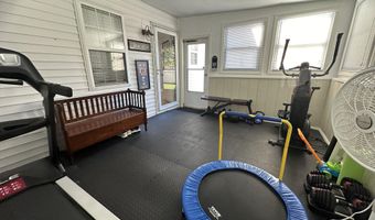 1008 Anchor Ave, Beachwood, NJ 08722