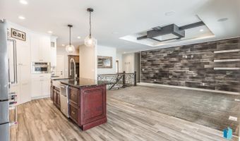 2824 E Sunflower Cir, Brandon, SD 57005