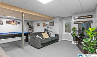 312 Redclover Ln, Allentown, PA 18104